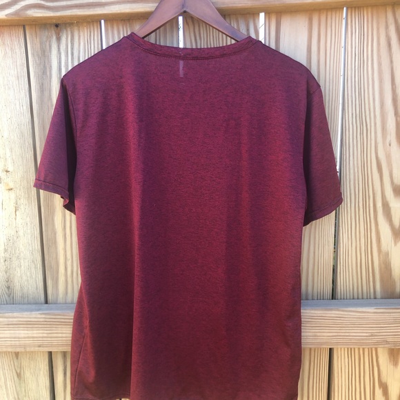 Real Essentials Workout T-Shirt Size Large Maroon Black - Picture 6 of 6